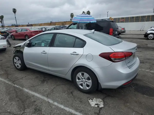 3KPFK4A74HE017796 2017 KIA FORTE - Image 2