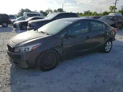 3KPFK4A74HE025963 2017 KIA FORTE