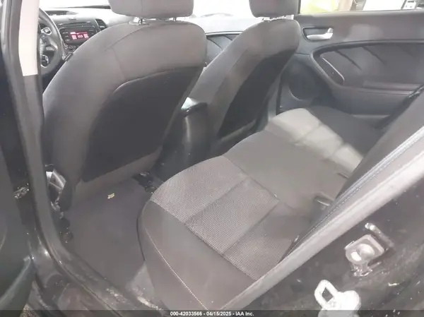 3KPFK4A74HE026336 2017 KIA FORTE - Image 8