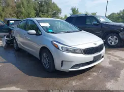 3KPFK4A74HE026871 2017 KIA FORTE