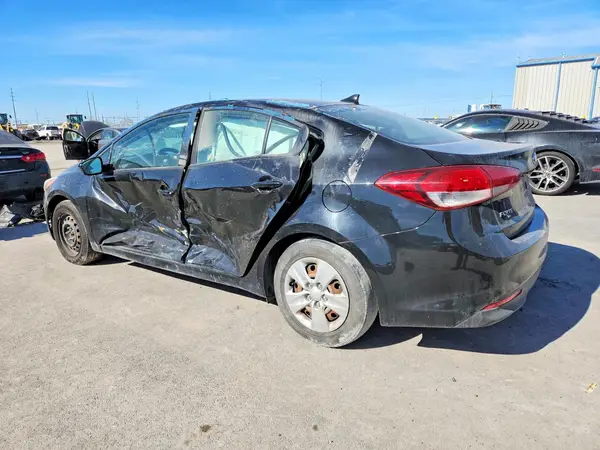 3KPFK4A74HE031794 2017 KIA FORTE - Image 2