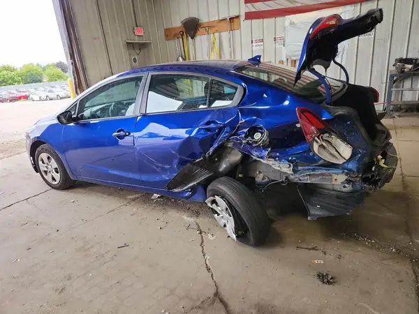 3KPFK4A74HE032007 2017 KIA FORTE - Image 2