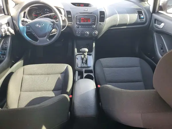 3KPFK4A74HE037482 2017 KIA FORTE - Image 8