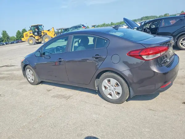 3KPFK4A74HE039149 2017 KIA FORTE - Image 2