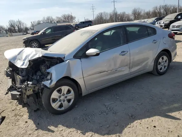 3KPFK4A74HE039216 2017 KIA FORTE - Image 1