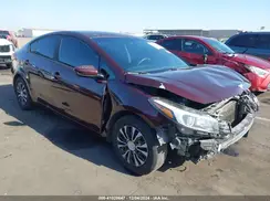 3KPFK4A74HE040060 2017 KIA FORTE