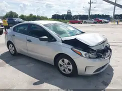 3KPFK4A74HE040981 2017 KIA FORTE