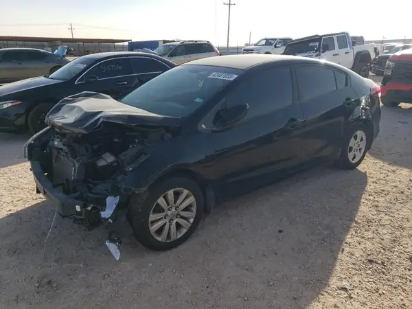 3KPFK4A74HE042441 2017 KIA FORTE - Image 1