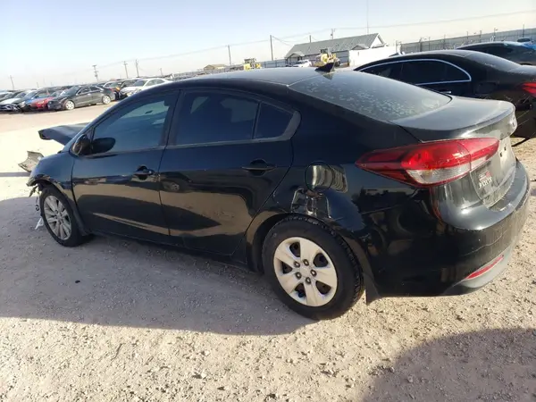3KPFK4A74HE042441 2017 KIA FORTE - Image 2