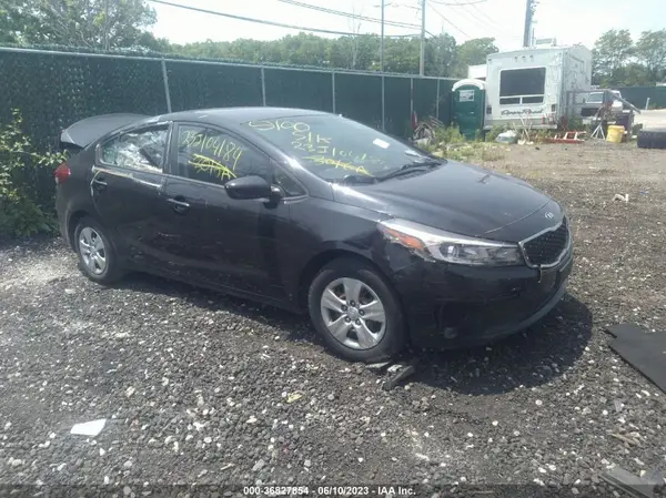 3KPFK4A74HE042746 2017 KIA FORTE - Image 1