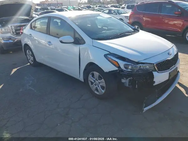 3KPFK4A74HE043007 2017 KIA FORTE - Image 1