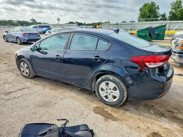 3KPFK4A74HE049938 2017 KIA FORTE - Image 2