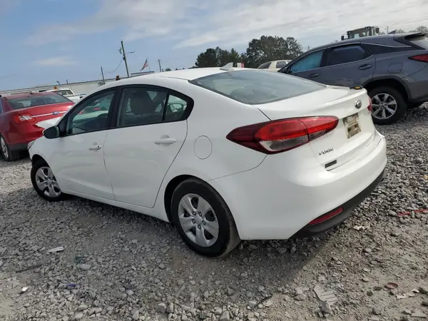 3KPFK4A74HE050538 2017 KIA FORTE - Image 2