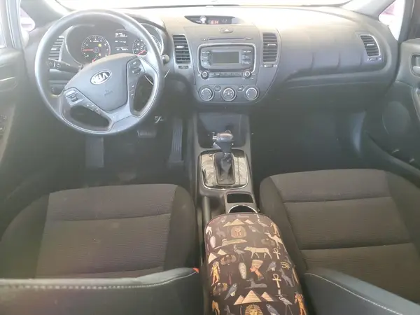 3KPFK4A74HE053293 2017 KIA FORTE - Image 8