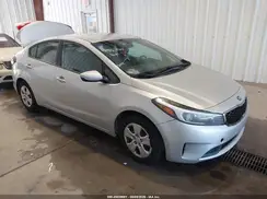 3KPFK4A74HE053665 2017 KIA FORTE