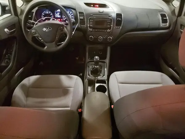 3KPFK4A74HE054508 2017 KIA FORTE - Image 8