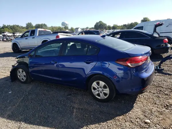 3KPFK4A74HE055724 2017 KIA FORTE - Image 2