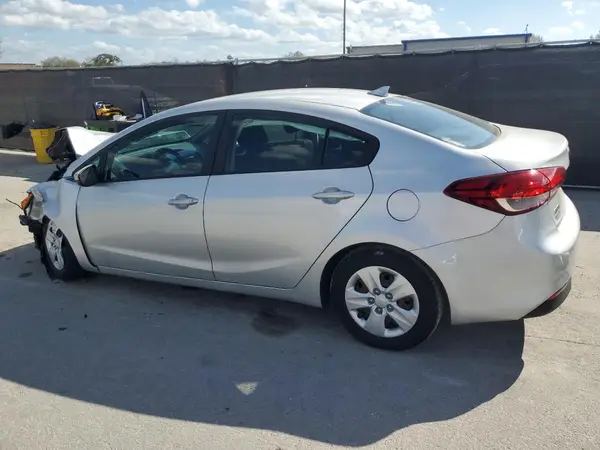 3KPFK4A74HE056419 2017 KIA FORTE - Image 2