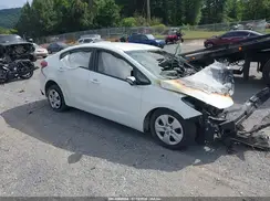 3KPFK4A74HE059806 2017 KIA FORTE