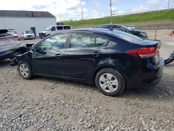 3KPFK4A74HE060728 2017 KIA FORTE - Image 2