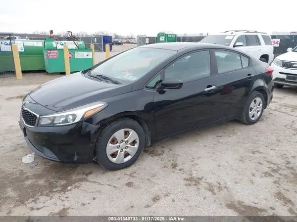 3KPFK4A74HE065959 2017 KIA FORTE - Image 2