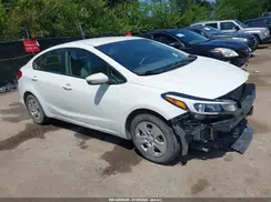 3KPFK4A74HE067422 2017 KIA FORTE