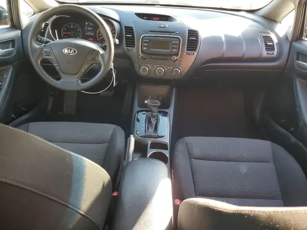 3KPFK4A74HE068506 2017 KIA FORTE - Image 8