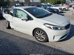 3KPFK4A74HE070286 2017 KIA FORTE
