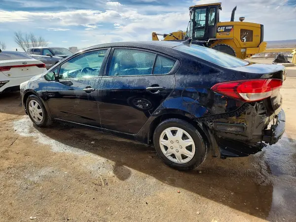 3KPFK4A74HE075746 2017 KIA FORTE - Image 2