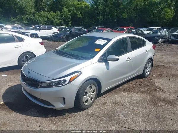 3KPFK4A74HE075939 2017 KIA FORTE - Image 2