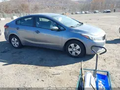 3KPFK4A74HE076671 2017 KIA FORTE