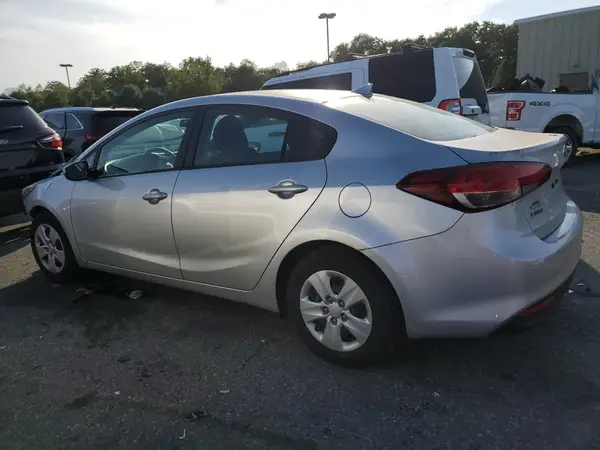 3KPFK4A74HE078033 2017 KIA FORTE - Image 2