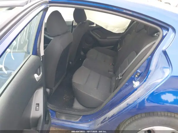 3KPFK4A74HE080042 2017 KIA FORTE - Image 8