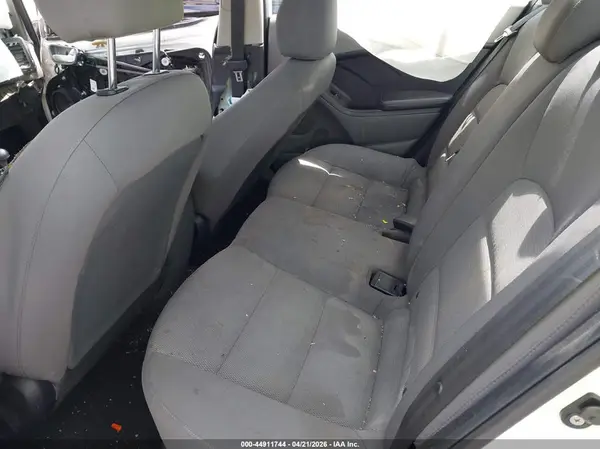 3KPFK4A74HE081028 2017 KIA FORTE - Image 8