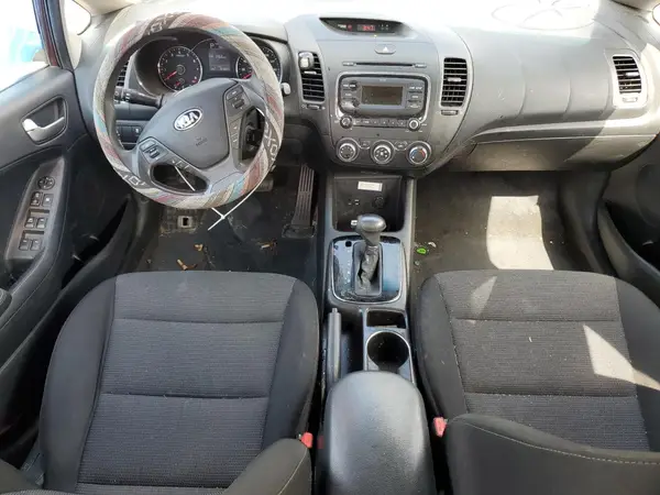 3KPFK4A74HE082891 2017 KIA FORTE - Image 8