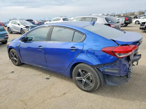 3KPFK4A74HE087038 2017 KIA FORTE - Image 2