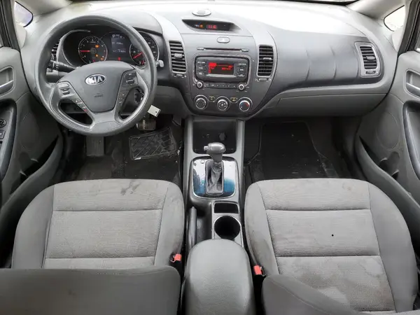3KPFK4A74HE088366 2017 KIA FORTE - Image 8