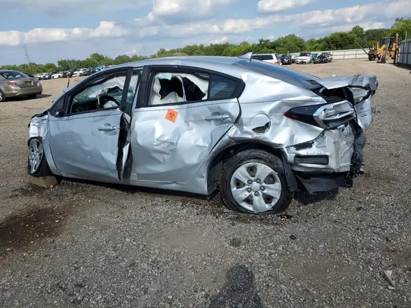 3KPFK4A74HE089498 2017 KIA FORTE - Image 2