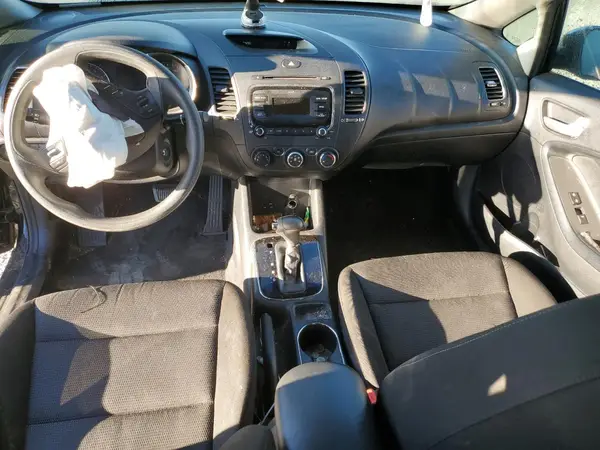 3KPFK4A74HE091350 2017 KIA FORTE - Image 8
