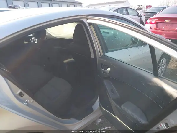3KPFK4A74HE092711 2017 KIA FORTE - Image 8