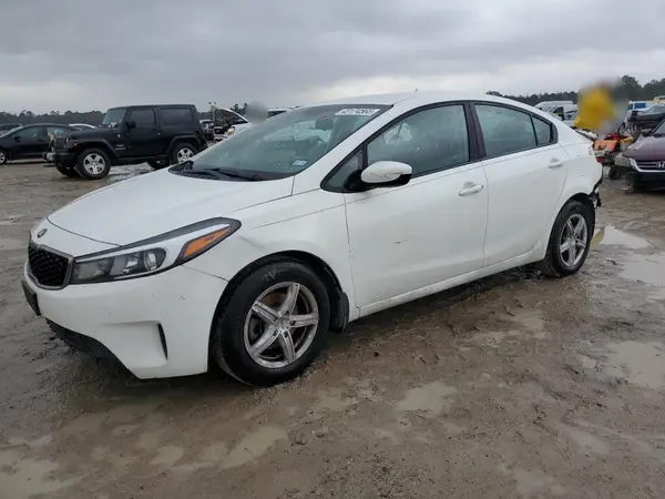 3KPFK4A74HE101469 2017 KIA FORTE - Image 1
