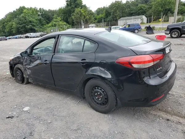 3KPFK4A74HE103626 2017 KIA FORTE - Image 2
