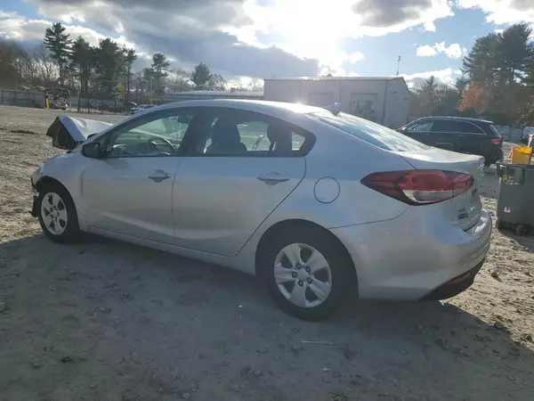 3KPFK4A74HE104274 2017 KIA FORTE - Image 2