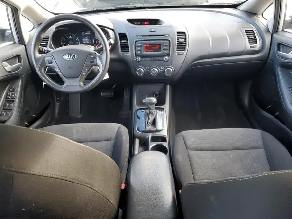 3KPFK4A74HE104274 2017 KIA FORTE - Image 8
