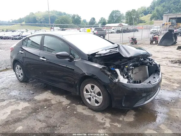 3KPFK4A74HE104436 2017 KIA FORTE - Image 1