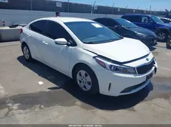 3KPFK4A74HE109362 2017 KIA FORTE