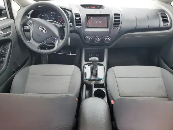 3KPFK4A74HE111080 2017 KIA FORTE - Image 8