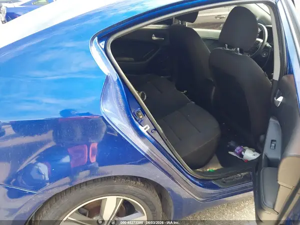 3KPFK4A74HE114528 2017 KIA FORTE - Image 8
