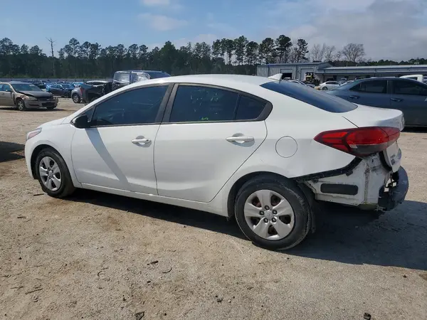 3KPFK4A74HE117882 2017 KIA FORTE - Image 2