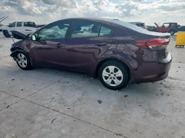 3KPFK4A74HE118255 2017 KIA FORTE - Image 2